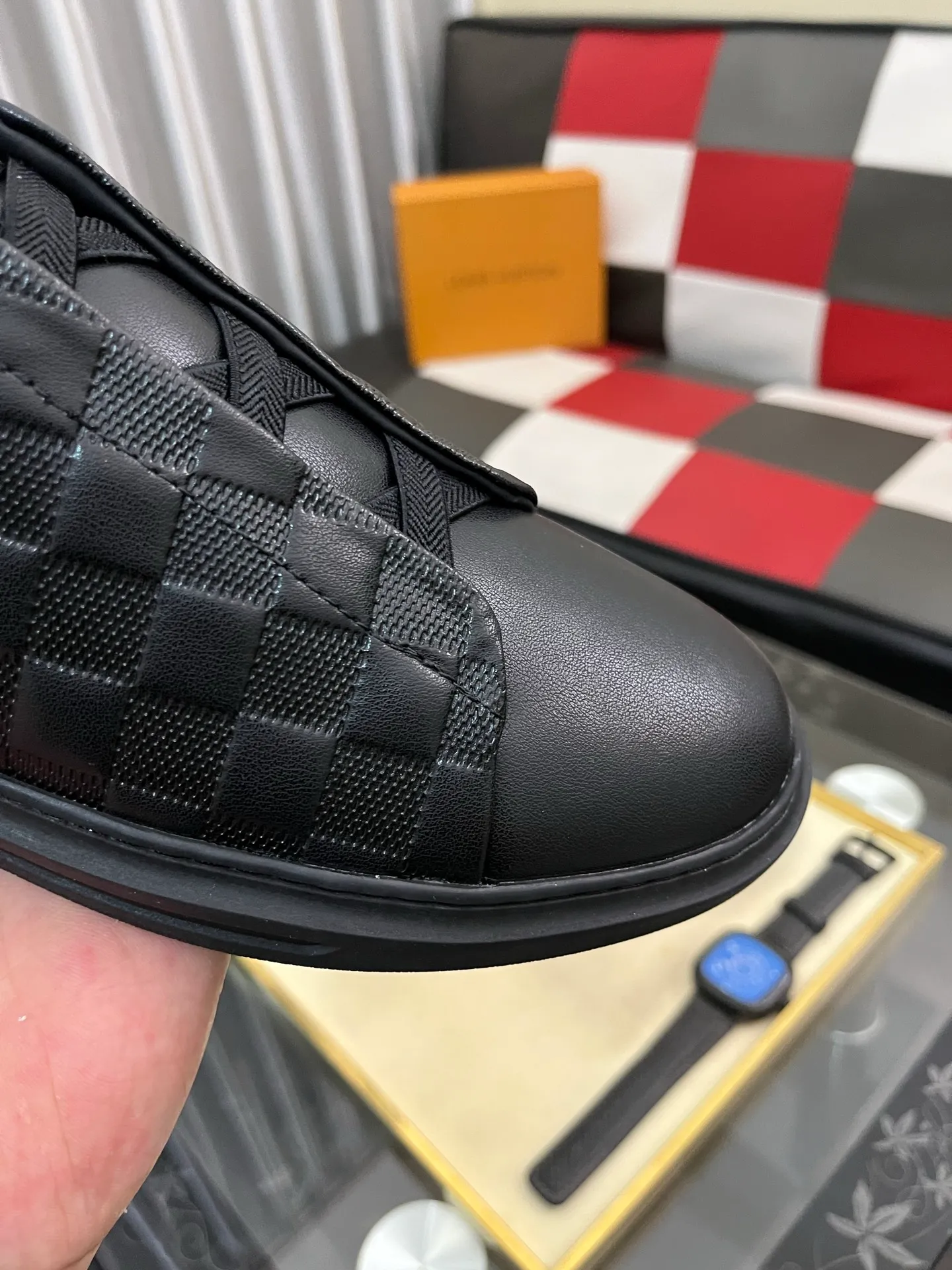 Men's shoes💰: 438⌚️⌚️"Loui* Vuitto*" LV's new Gaobang sports and casual shoes, imported first-layer cowhide ➕ imported sheepskin lining, high-end and comfortable, original outsole is light and wear-resistant! Purely handmade, details determine quality! Size 38-444️⃣Colors available